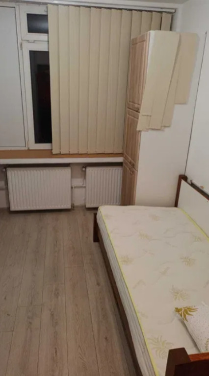 Camera de camin, cu baie si bucatarie proprie - zona Astra