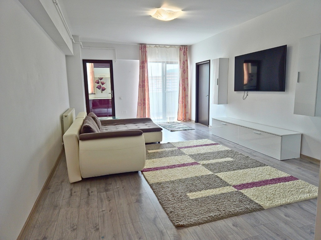 Apartament 4 camere - tip Penthouse - Zona 1 Mai