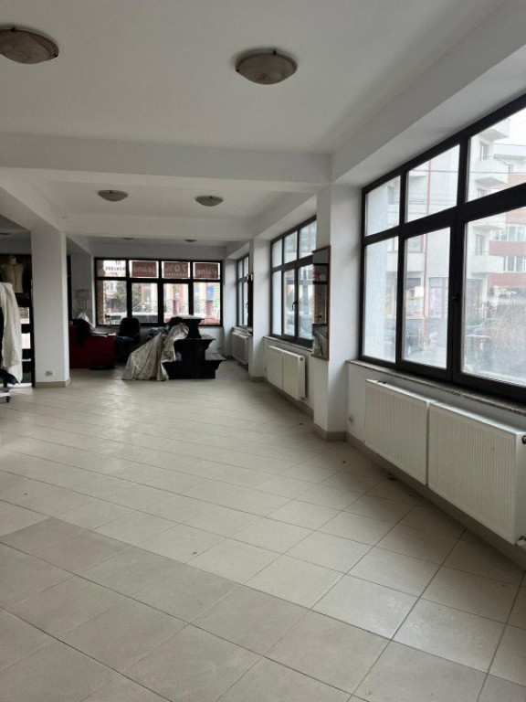 Spatiu comercial, ultracentral , Radauti!