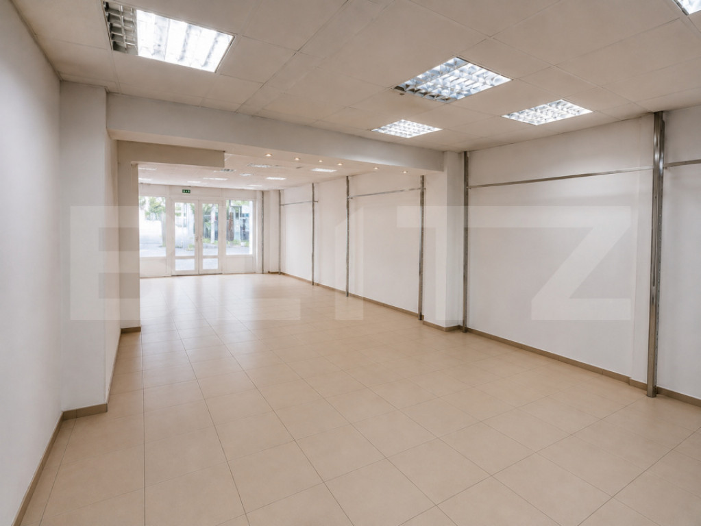 Spatiu comercial cu 3 incaperi, 73 mp, zona Cetate,perfect p