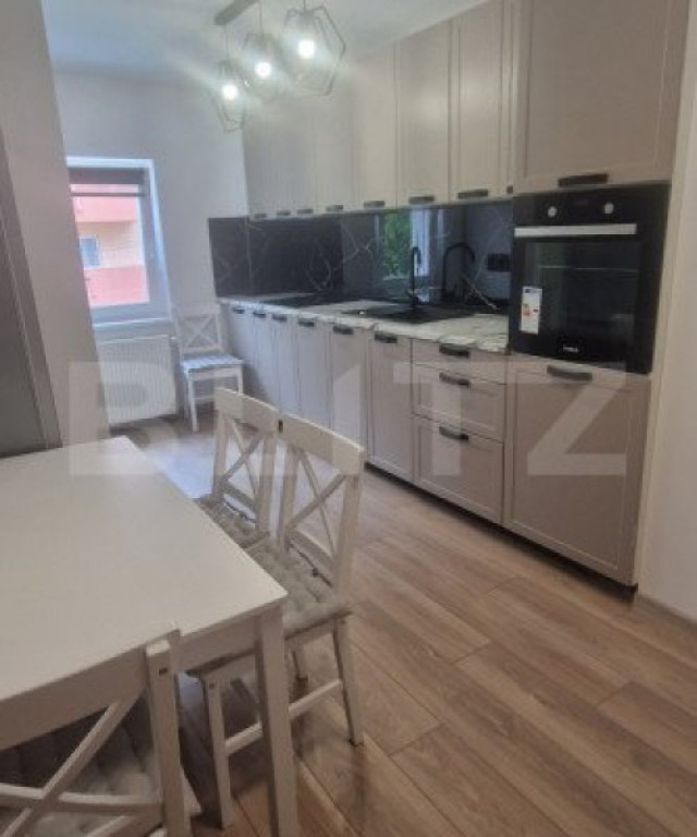 Apartament de vanzare, cu 3 camere, 72 mp, zona Gheorghe Doj