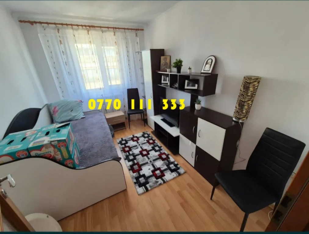 Apartament 4 camere - suprafata 81mp - Vidin. etaj 3.