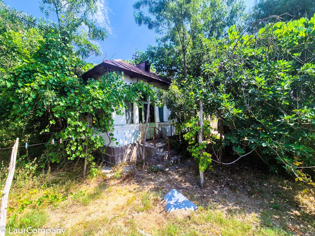 Casa , teren intravilan Urlueni Barla Arges