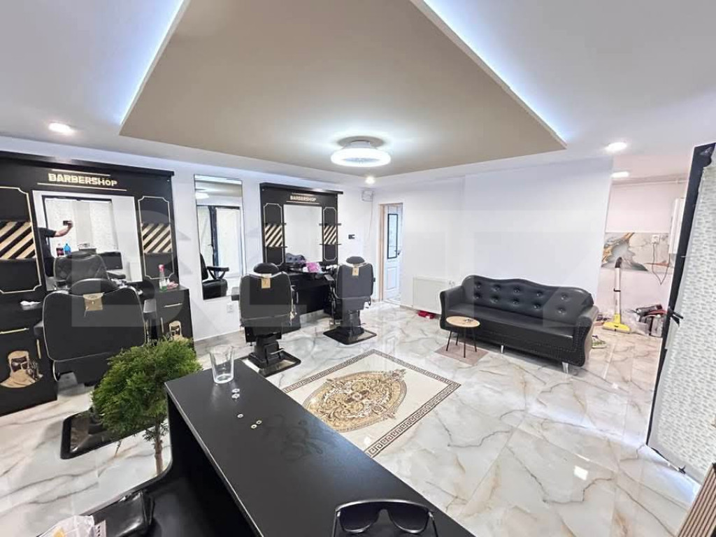 Spatiu comercial de inchiriat,renovat complet,33 mp,cu teras