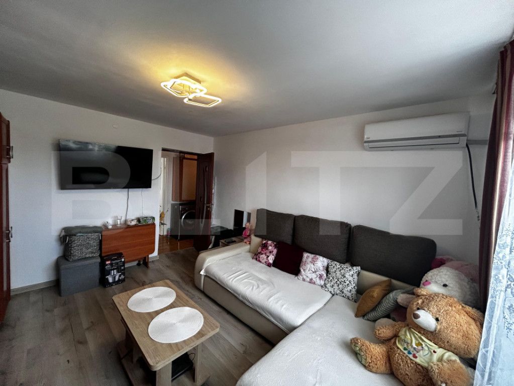 Apartament cu 2 camere - Zona 9 Mai