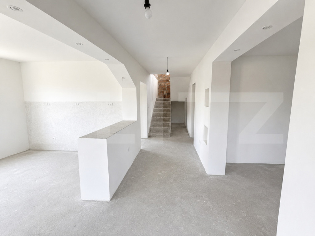 Casa cu 4 dormitoare de vanzare , 180mp, teren 1000 mp, Dece