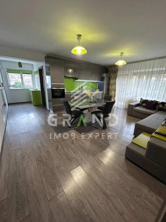 Închiriez apartament cu terasă–Str. Câmpului,Mănăștu