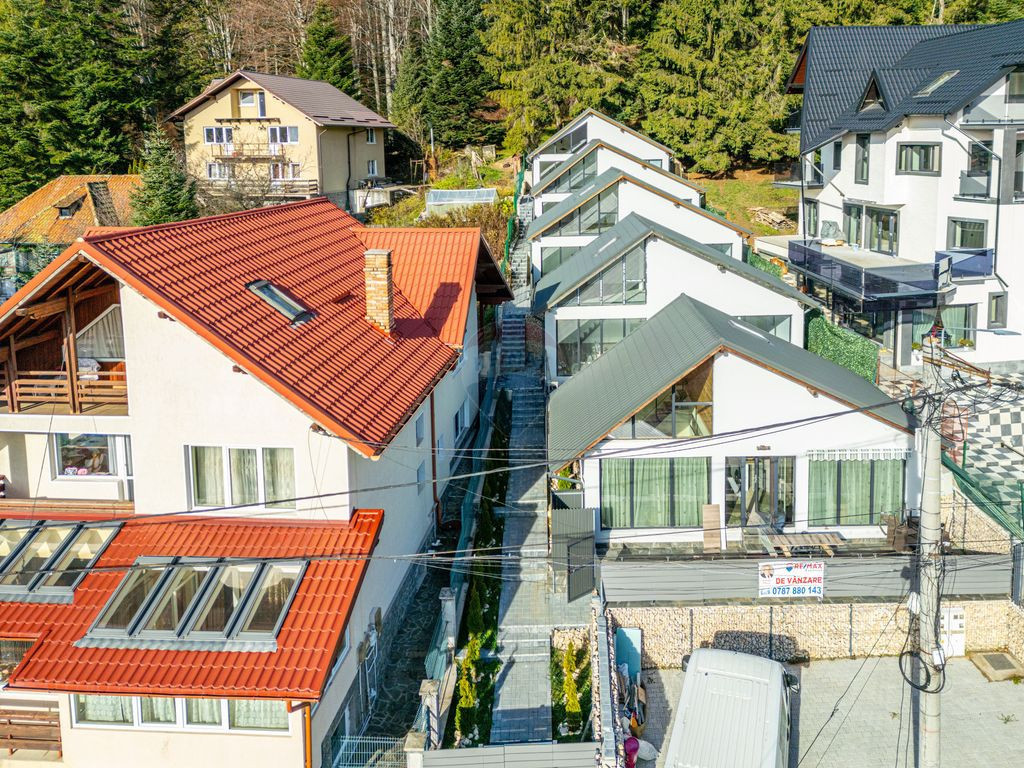 Vila superbă în inima stațiunii Sinaia – eleganță,...