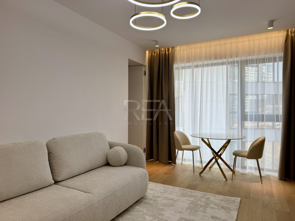 Studio dublu One Lake Club, cu piscină și promenadă pe la