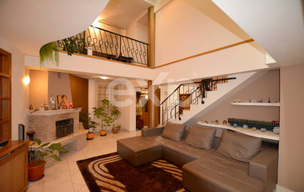 Casa mobilata in Trivale | str. F. Campului