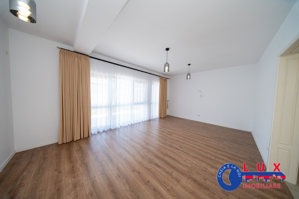 ID 6738 Vila P+M în zona 9 Mai