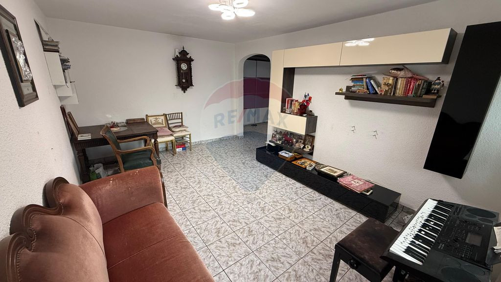 Apartament 3 camere Ultracentral cu loc de parcare