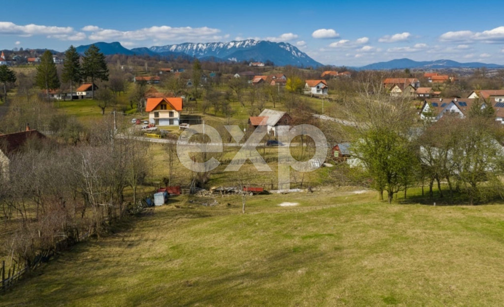 Teren cu priveliște panoramică în Sohodol – Bran