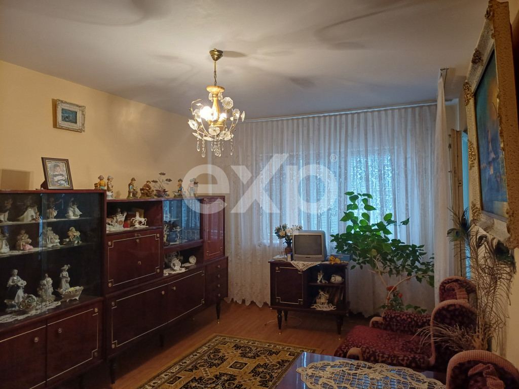 Vanzare apartament 3 camere Mioveni