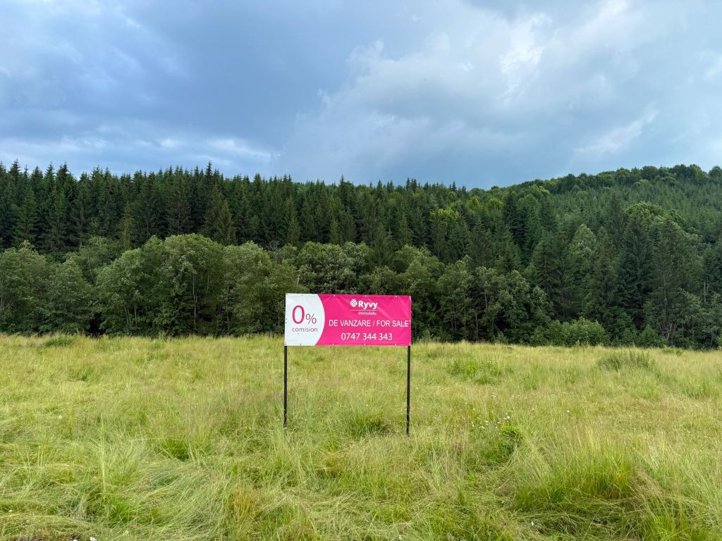 PARCELE DE VÂNZARE, pe malul râului BÂSCA, COMANDAU, C...