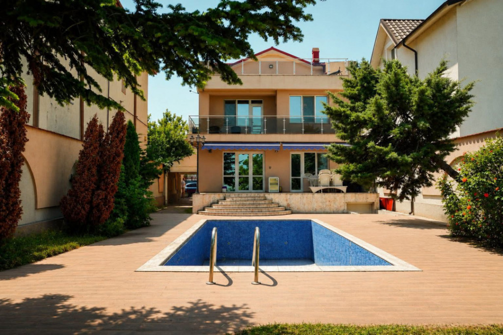 Casă de lux cu piscină ???? vedere Lac Siutghiol | Ovidiu