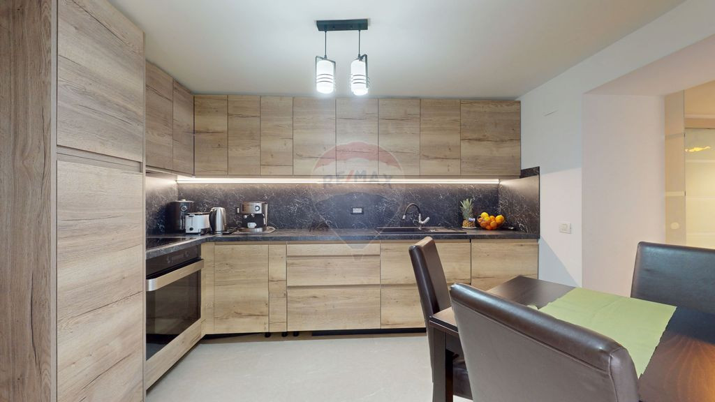 Apartament Premium cu Terasă Panoramică către Munții ...