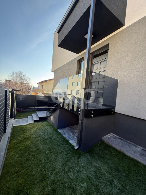 Oportunitate pentru duplex