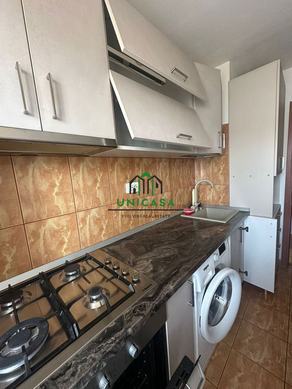 Apartament 4 camere - tip Penthouse - Zona 1 Mai