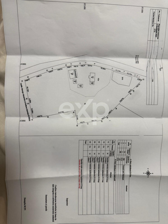 Refugiu la țară: casă cu 2 camere și teren de aproape 4.