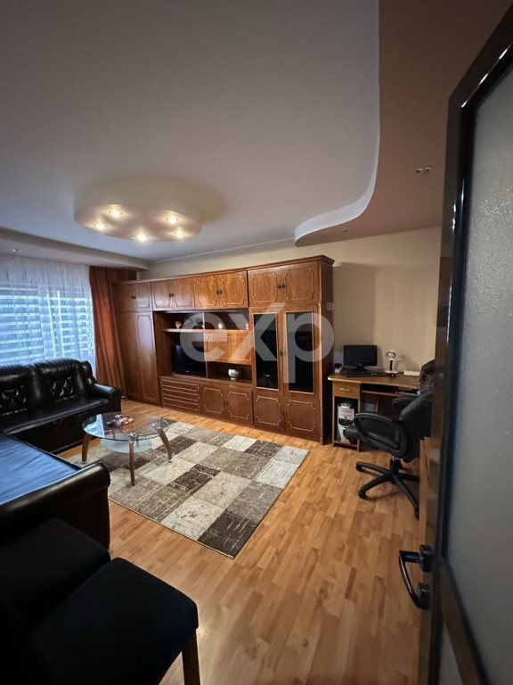 Apartament 2 camere decomandat, etaj 3, zonă Exercițiu –