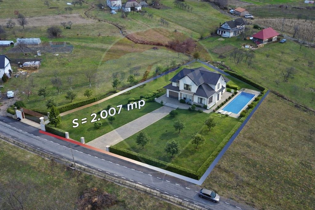Teren intravilan de vanzare Șurdești