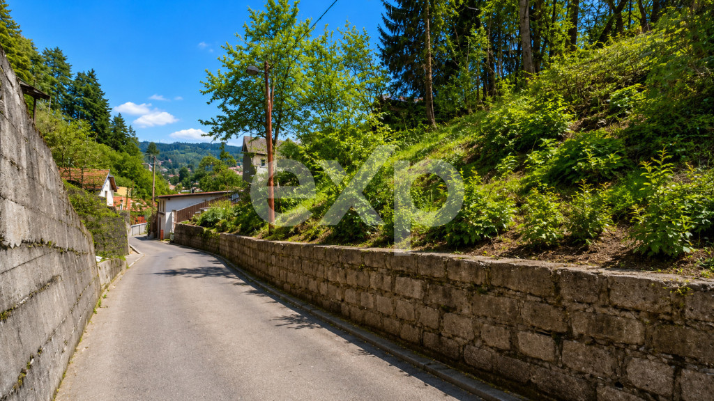 Teren 451 mp – Strada Variștei, Schei | loc pentru o cas?