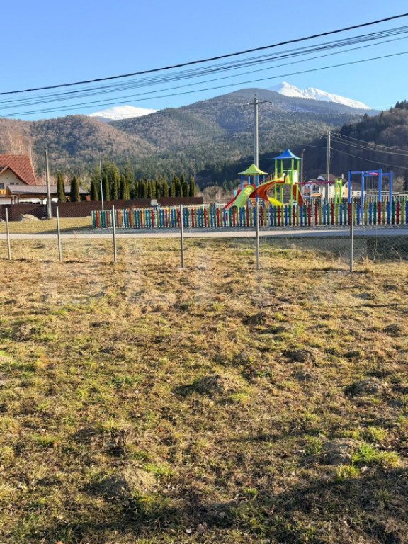 Teren intravilan de vânzare – Sâmbăta de Sus +4 ATV-URI