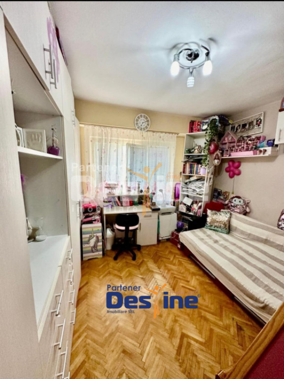 Apartament 2 camere, zona excelenta, aproape de centru.