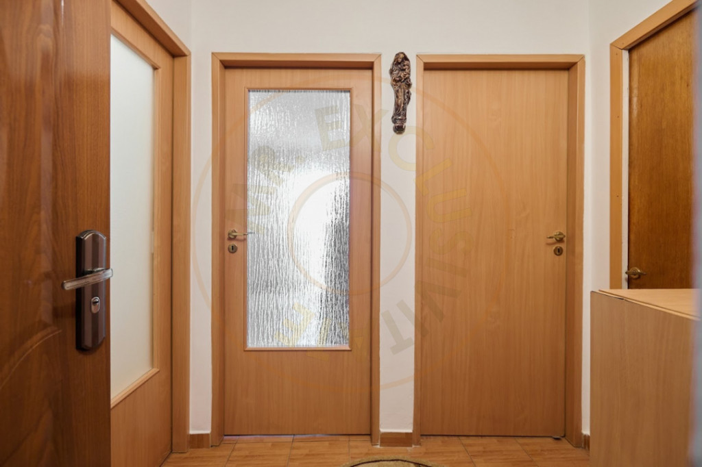 APARTAMENT DOUA CAMERE DECOMANDAT RAZBOIENI