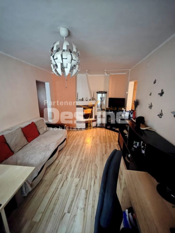 Bârcǎ | 3 camere | 64mp | centrala proprie | loc parcare |