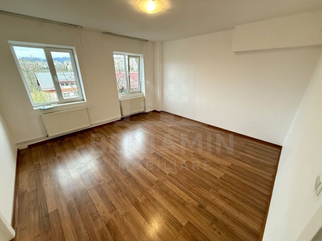 2 camere - 55mp - etaj 3 - centrala proprie - parcare - C...