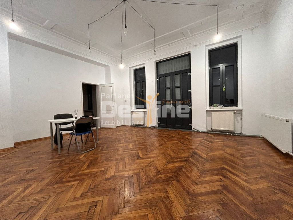 Parcul Cismigiu | Apartament 4 camere in vila interbelică |