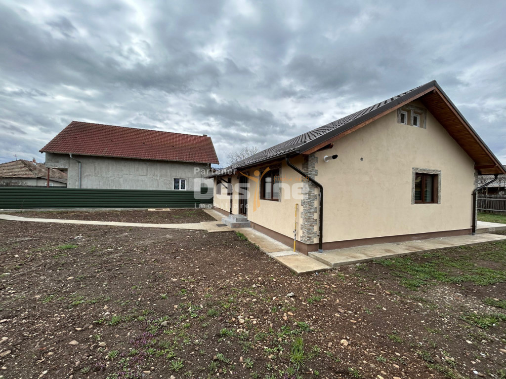 Vila/Pensiune D P E M cu multiple functionalitati: locuit, H