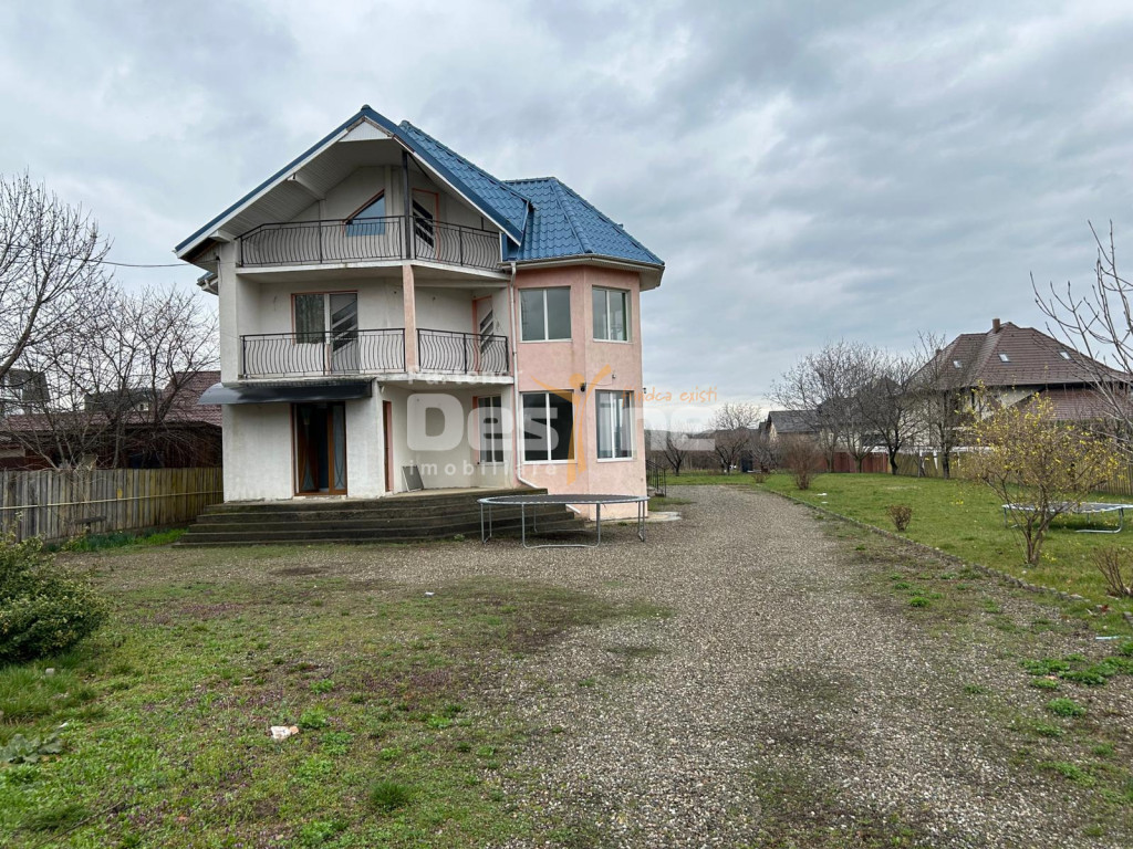 Vila pretabila Pensiune/Cresa/Azil Fermelor 300mp 415.000??