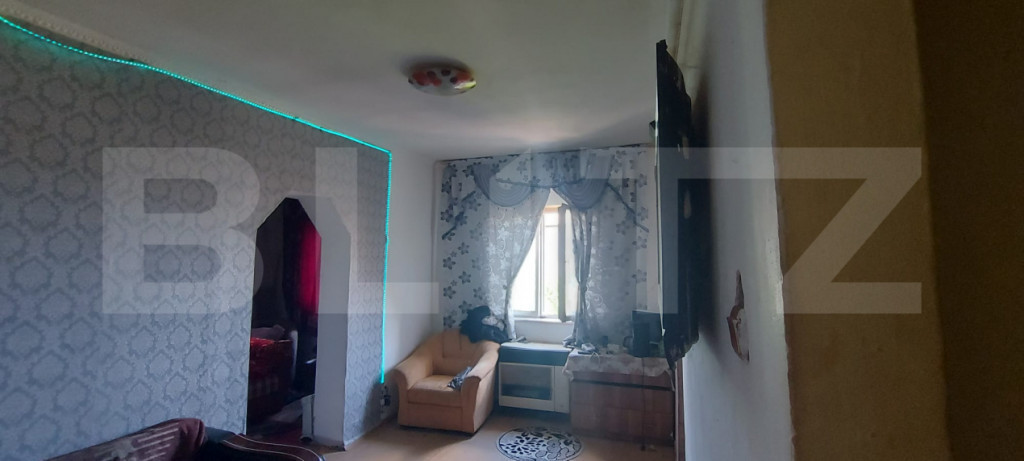 Apartament semidecomandat, 32 mp, zona Closca
