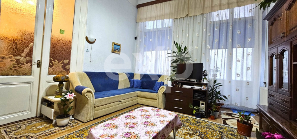 Apt 2 camere, 2 boxe mari, in Centrul Istoric