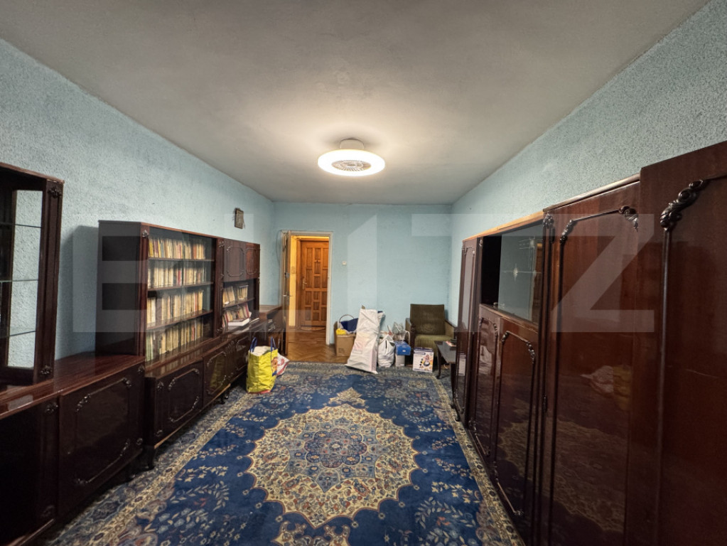 Apartament 2 camere, 55 mp, decomandat, zona Traian