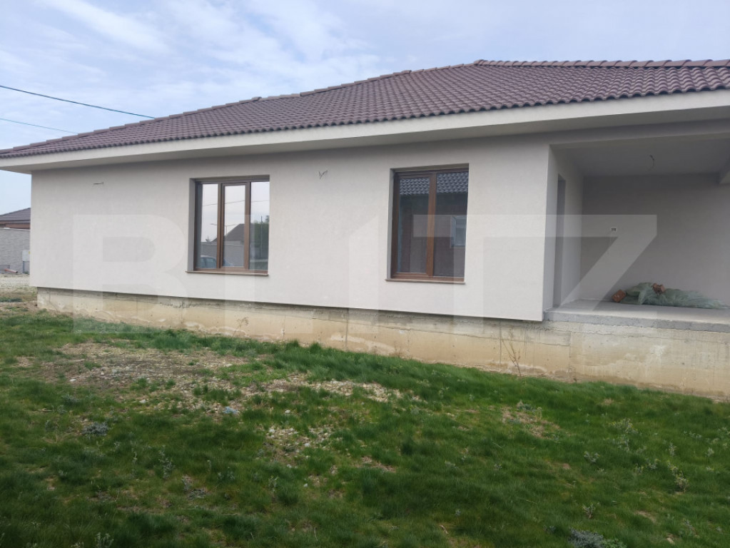De vanzare casa Santandrei pe un singur nivel intr-o zona li