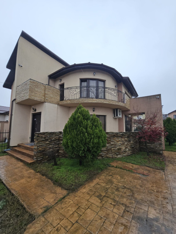 Casa, P+1, 240mp utili,teren 500 mp,piscina, jacuzzi, sauna,