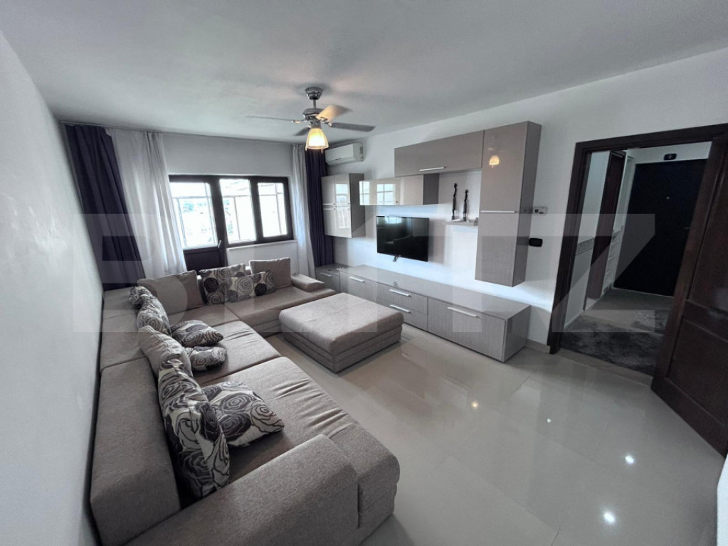 Apartament 3 camere, 75 mp, zona Revolutiei