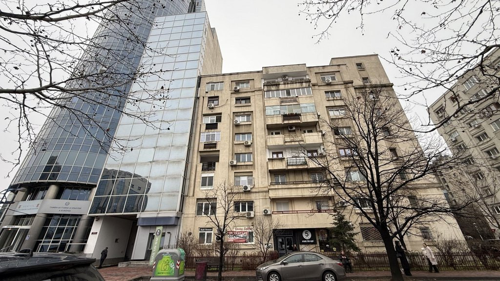 Splaiul Unirii – stradal, 3 camere decomandat, 80 mp - ...