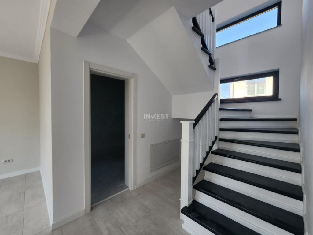 CASA PREMIUM 4 CAMERE, 2 BAI, 115 MP UTILI, 300 MP TEREN, MI