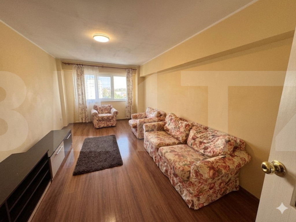 Apartament de 4 camere,zona Complex Bulevard