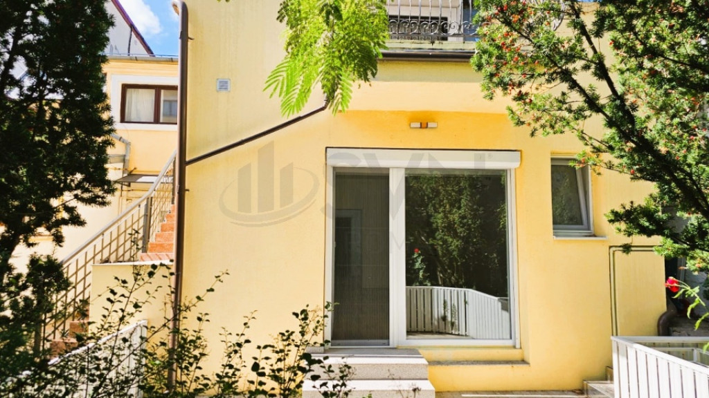 Apartament 3 camere in vila I Principatele Unite