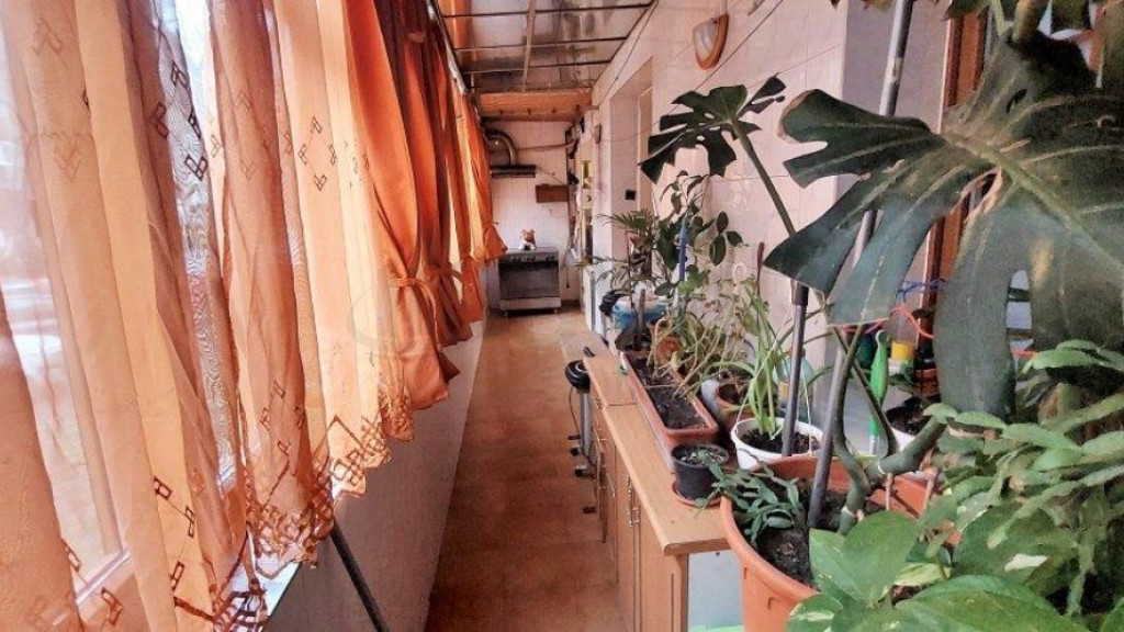 4 Camere Crangasi - Parter cu balcon 10 mp