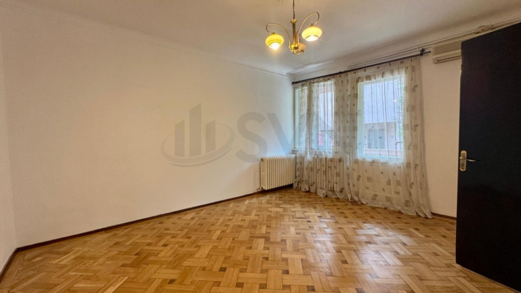 Vila Tip Boutique cu Curte Exclusiva de 200 MP l Bijuteri...