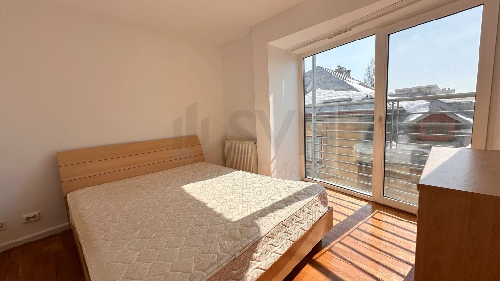 Apartament 3 camere de Aviatorilor l Charles de Gaulle