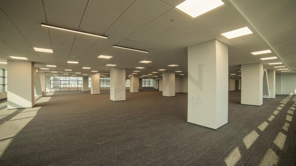 Spatiu comercial I Hyperion Towers I 3 Locuri de parcare ...