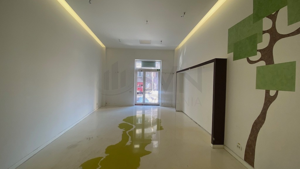 Spatiu comercial - zona centrala - 48 mp